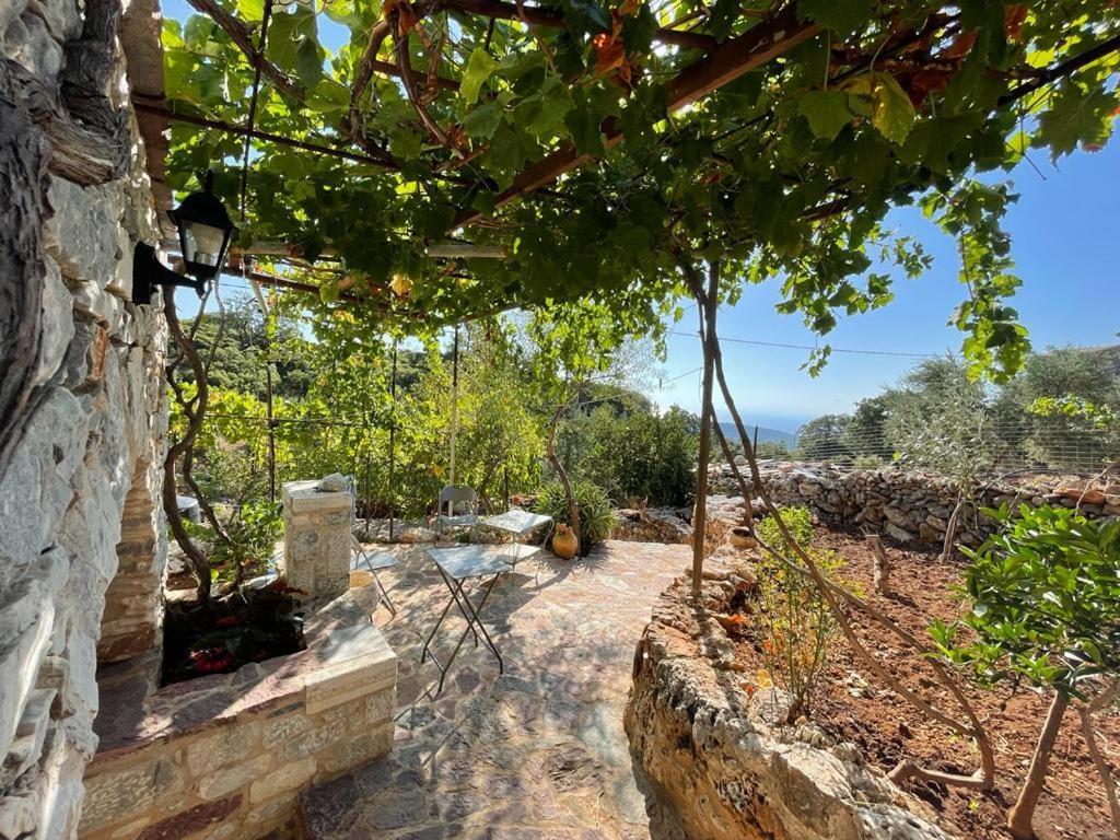 Find Your Peace In A Traditional Country House!! Lagia Exterior photo